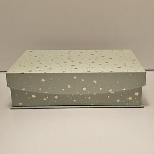Magnetic Close Storage Box in Mint + Stars